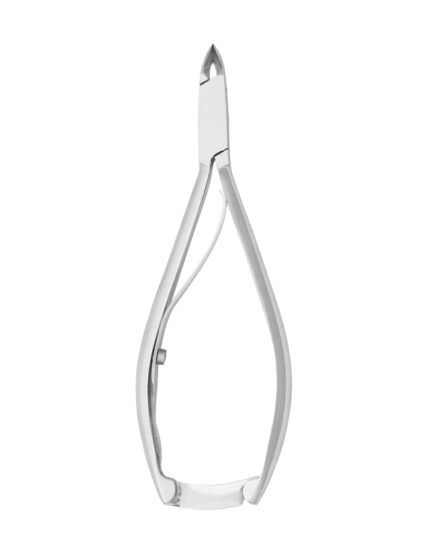 Professional stainless steel cuticle nippers by Salons Matrix, featuring a sharp 5mm jaw and a smooth double-spring action for precise cuticle trimming.