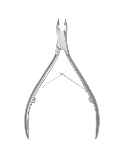 Professional stainless steel cuticle nippers by Salons Matrix, featuring a sharp 5mm jaw and a smooth double-spring action for precise cuticle trimming.