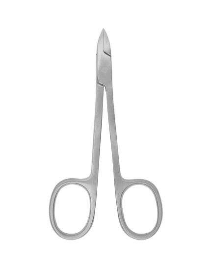 Professional stainless steel cuticle nippers by Salons Matrix, featuring a sharp 5mm jaw and a smooth double-spring action for precise cuticle trimming.