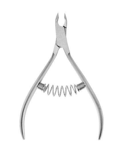 Professional stainless steel cuticle nippers by Salons Matrix, featuring a sharp 5mm jaw and a smooth double-spring action for precise cuticle trimming.